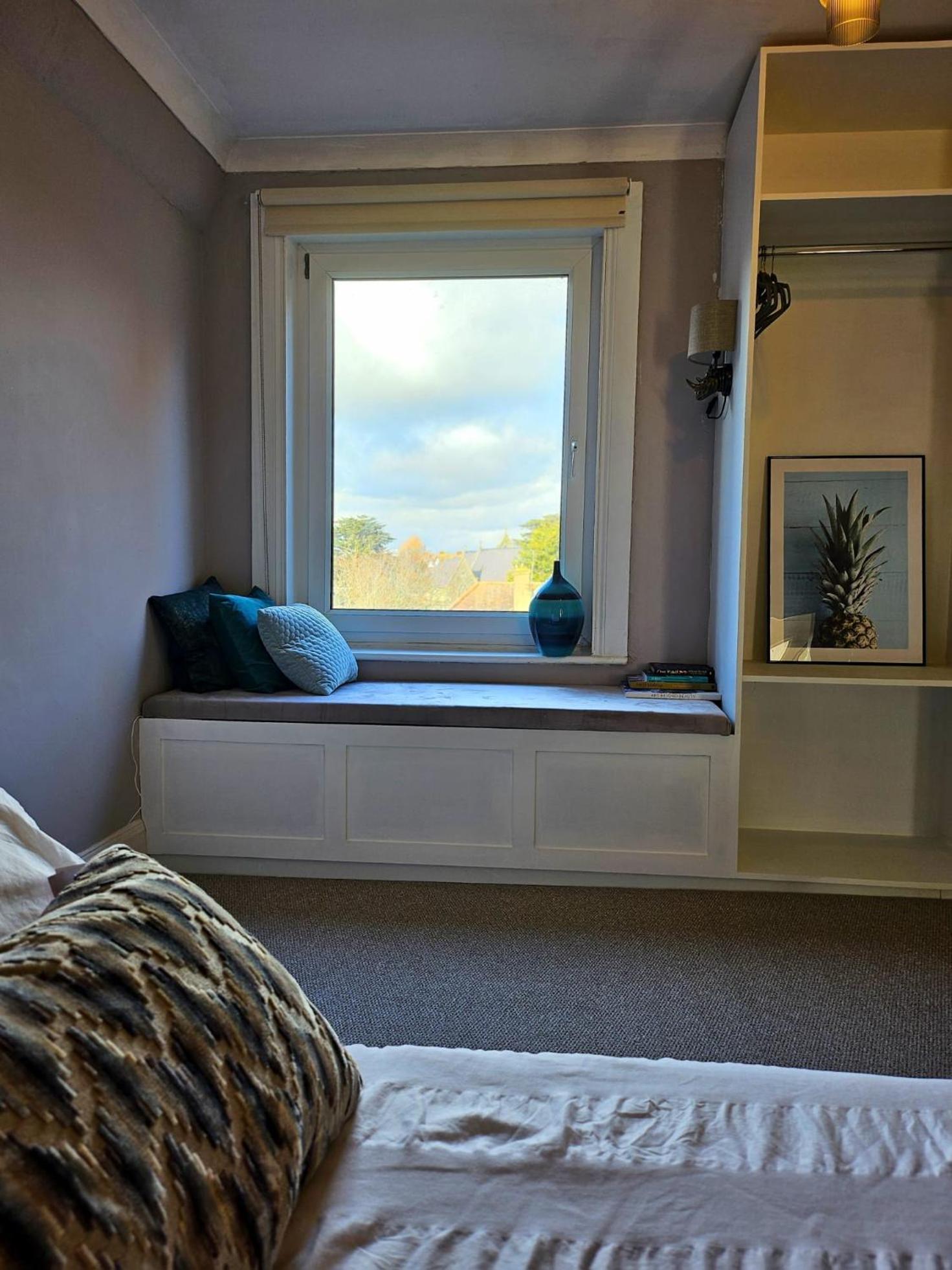 Seaview 2 Bedroom Apartment Литлхемптон Экстерьер фото